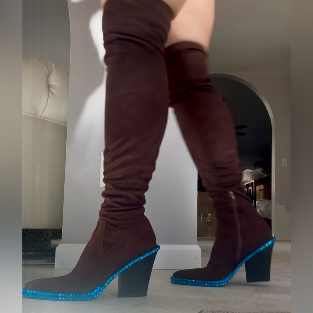 Katy Perry Custom Blue Rhinestone on Coffee Faux Suede OTK CityGurl Boots Size 9